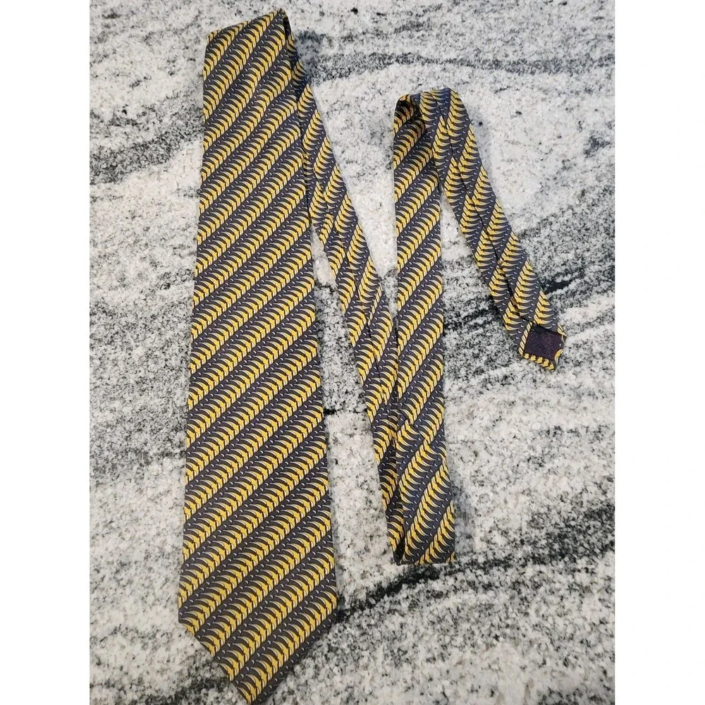 CHRISTIAN DIOR TIE BUNDLE OF 2 SILK USA MONSIEUR YELLOW BLUE PATTERNS DESIGNER